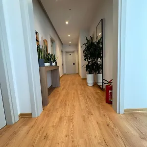 https://izi-boutique.hotels-in-tirana.com