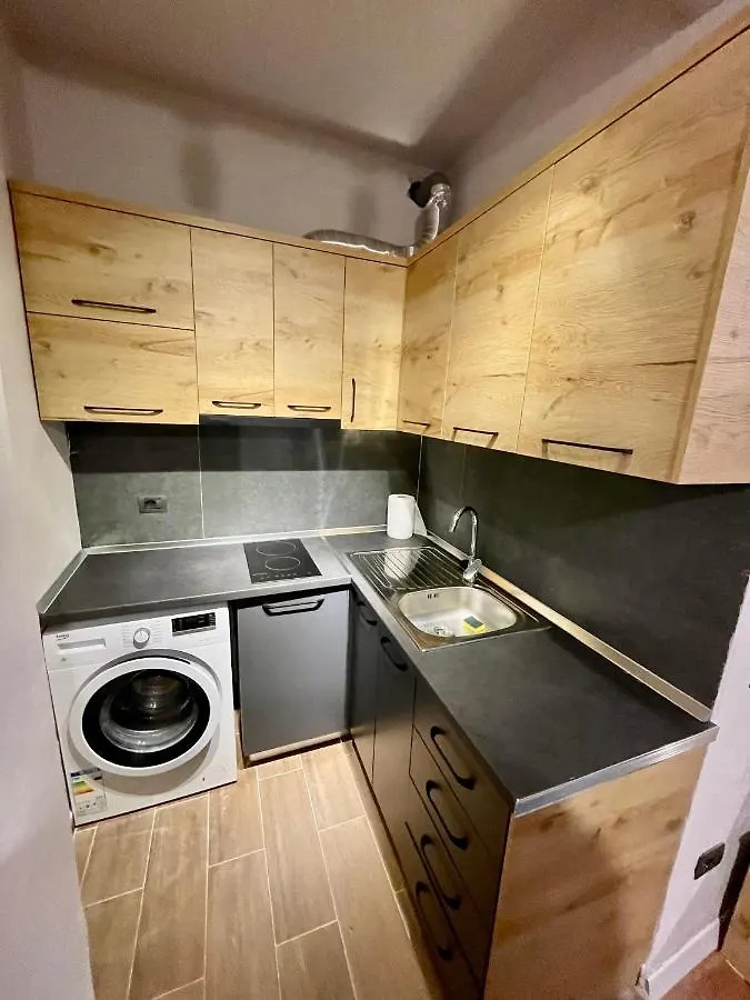Keon Superb Studio Apartament Tiran 0*,  Arnavutluk