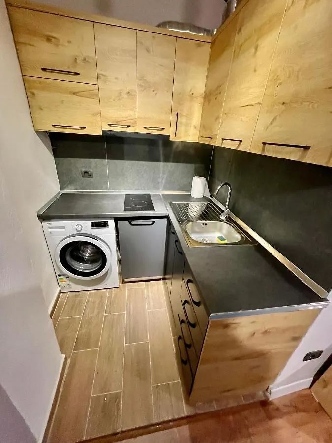 Keon Superb Studio Apartament Tiran Arnavutluk